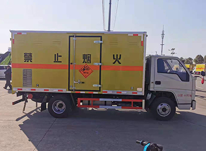 永德爆破器材运输车